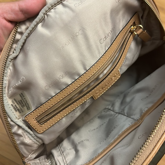 Calvin Klein Green book bag - Picture 3 of 3